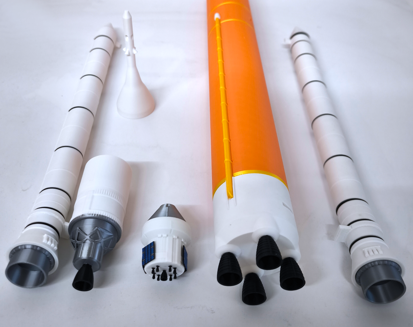 Сборная модель Space Launch System, SLS